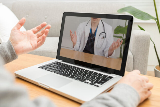 24時間予約&オンライン診療で、通院の手間を軽減します。